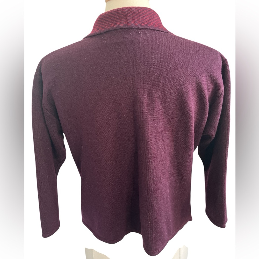 Vintage Burgundy 3/4 sleeve Sweater/Cardigan Button up w/beads & embroidery - Picture 4 of 15